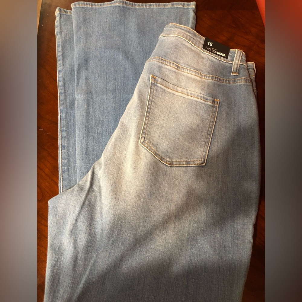 Fashion Nova Light Blue Straight Woman’s Jeans